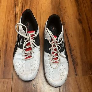 Puma Tennis Shoes size 11.5